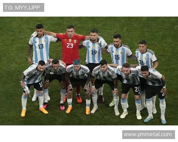 当足球巨星化身街头潮流达人展现赛场外的别样风采 当足球巨星化身街头潮流达人展现赛场外的别样风采